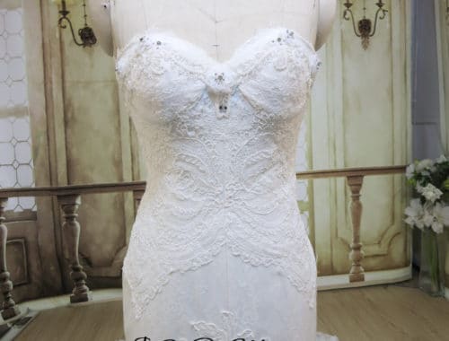 Sweetheart neckline custom wedding dress by JoSaBi Mariées