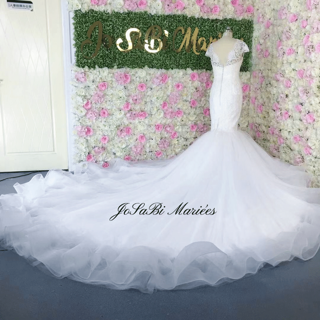 Tulle and Crepe - Fitted Lace Mermaid Wedding Dress Long Sleeve