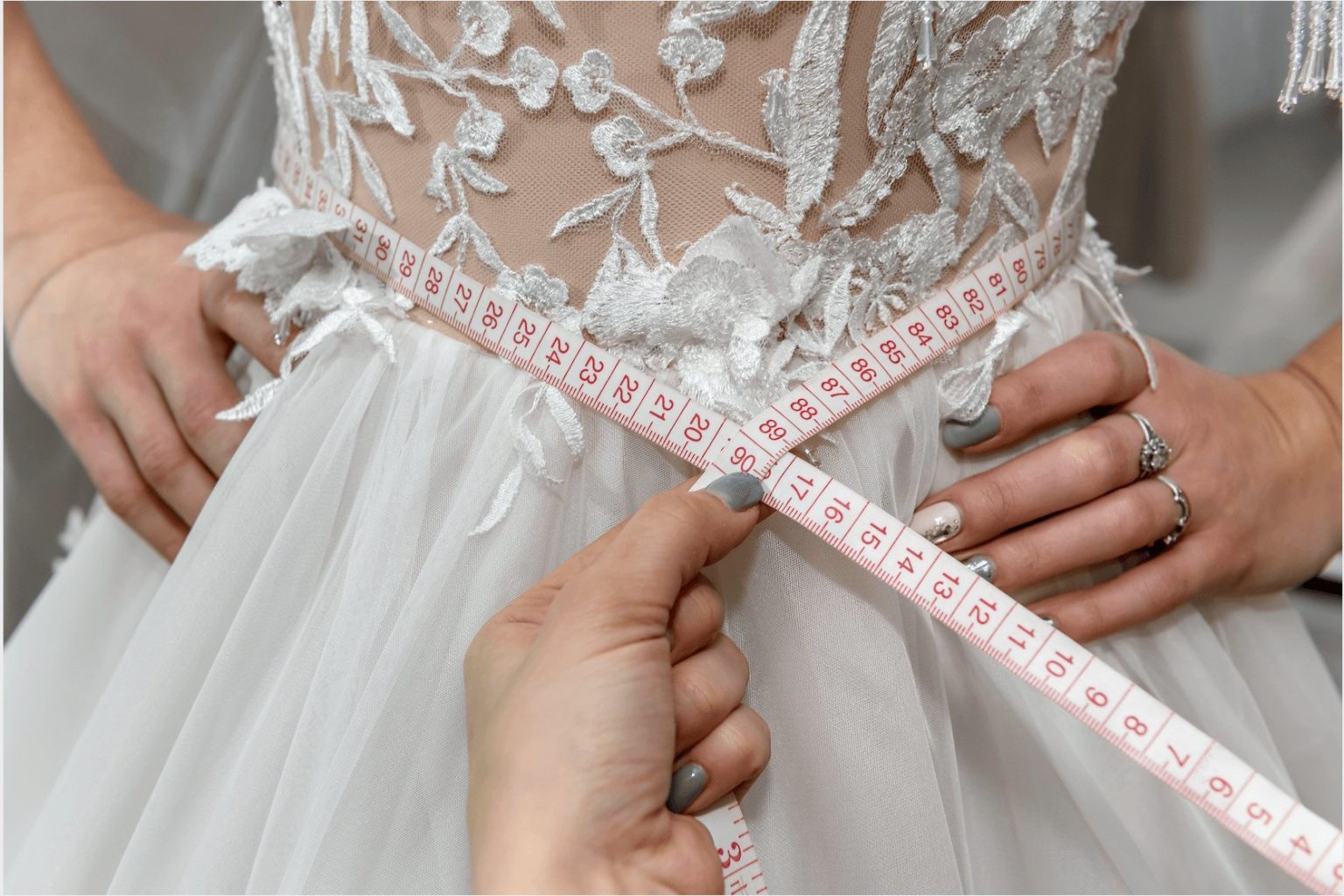 What's The Average Cost of a Custom Wedding Dress? — Josabi Mariées