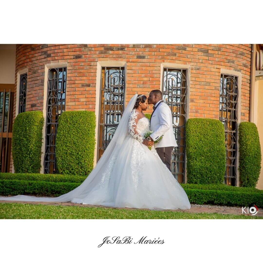 Ballgown wedding dress with a detachable train