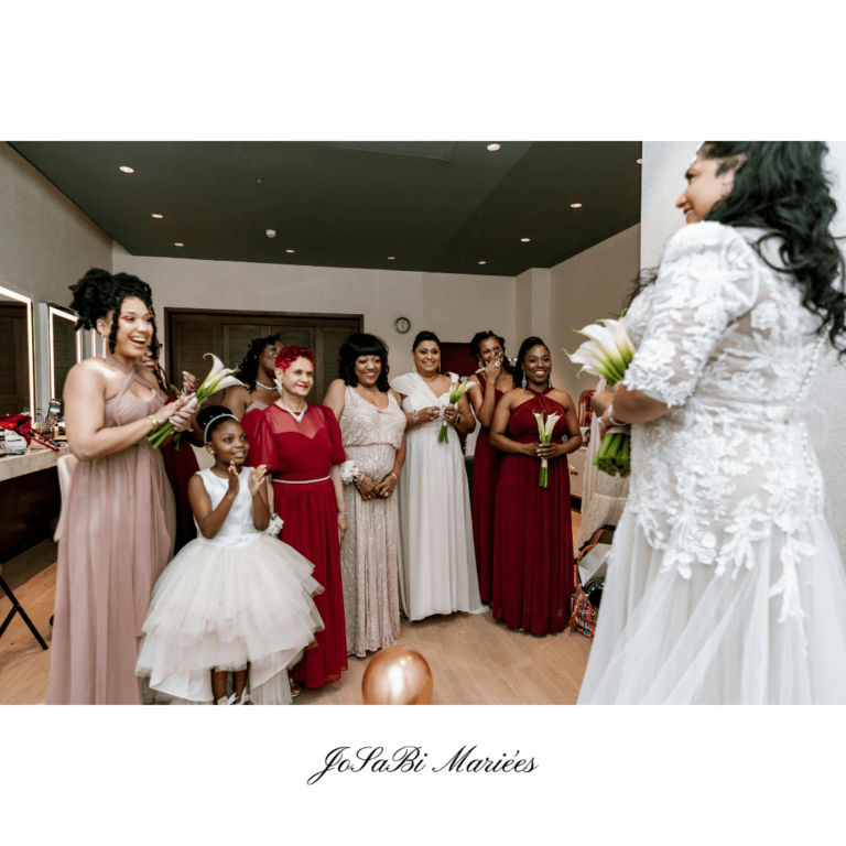 robe de mariée en dentelle avec fente